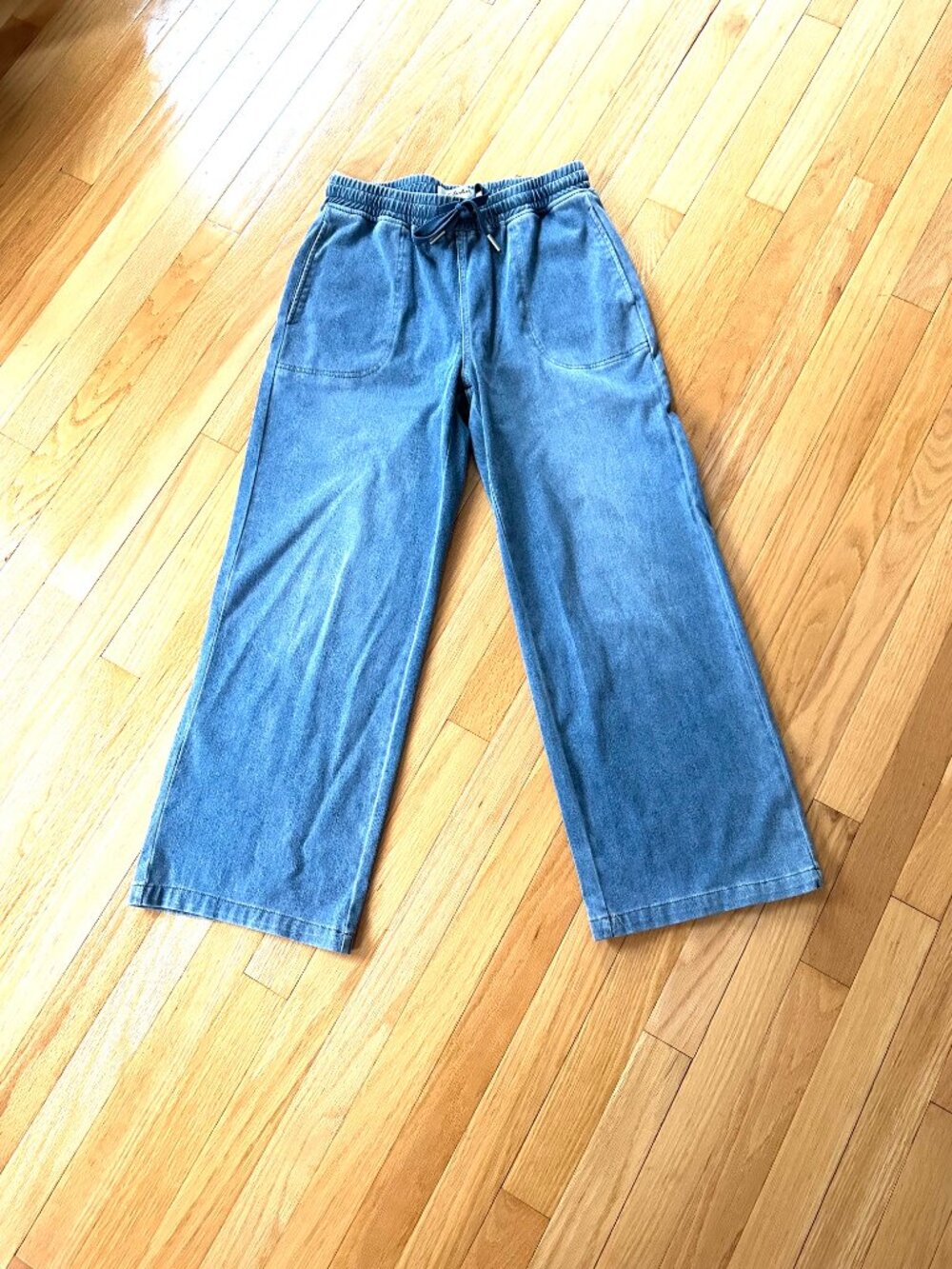 Charlie B Knit Wide-Leg Denim Drawstring Stretch Jogger - Size M - Picture 8 of 9